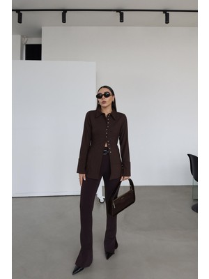 Özge Özgenç Paçası Yırtmaçlı Kemerli Pantolon