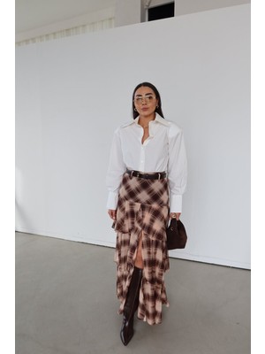 Özge Özgenç Beli Kemerli Kat Kat Ekoseli Etek