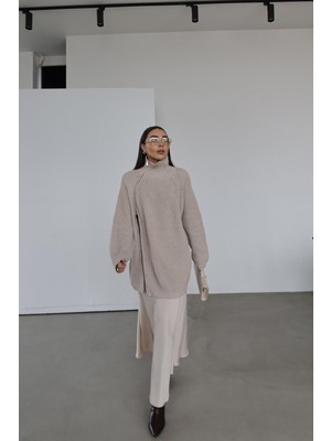 Özge Özgenç Tok Doku Maxi Saten Etek