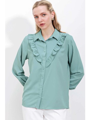 Hazelin Kadın Çağla Fırfır Detaylı Uzun Kollu Şık Gömlek HZL25W-BD1202231