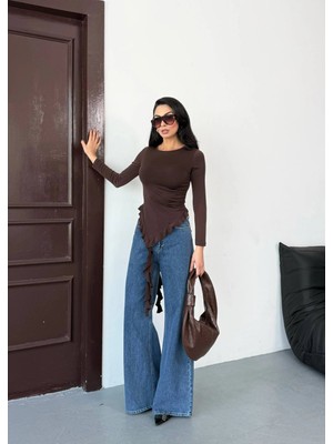 Hazelin Kadın Kahve Fırfır Detaylı Uzun Kol Asimetrik Bluz HZL25W-FRY123621