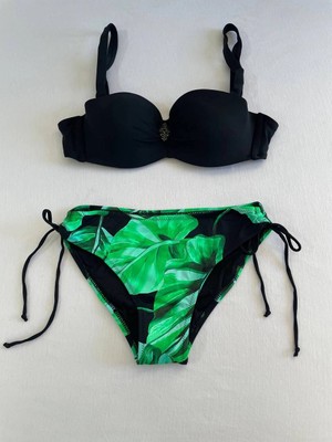 Hazelin Kadın Siyah Toka Detaylı Yeşil Desen Bikini Takım HZL25S-LC3352