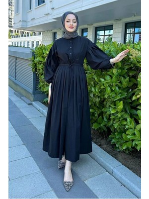 Tesettür Diyarı Düğmeli Beli Büzgülü Tesettür Elbise- Siyah