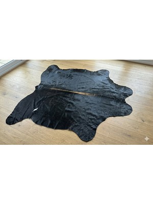 Nuance Hakiki Dana Derisi Post Halı – Lüks ve Doğal Dekorasyon, Şık ve Dayanıklı