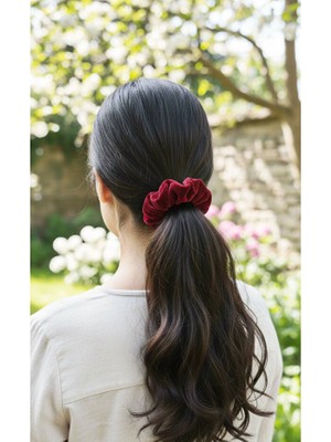 Kendinden Simli Kadife Scrunchie – Yumuşak ve Işıltılı Saç Tokası Lastikli Toka| Şık & Rahat Kullanım