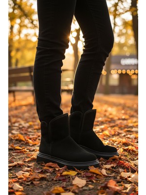 Ayakmod 548038 Z Siyah Süet Kürklü Kalın Tabanlı Kadın Bot