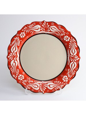 Korkmaz Çini 26 cm Beyaz Kabartma Kaligrafi Tabağı