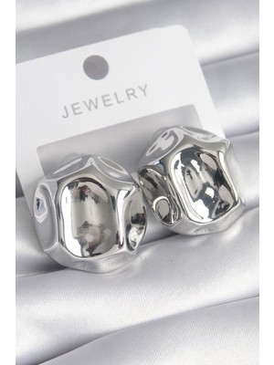 Bsre Pirinç Işlemeli Top Figürlü Kadın Küpe (Gümüş Renk)