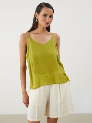 Lc Waikiki Yeni Sezon V Yaka Askılı Bluz