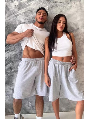 Vladivosto Diz Hizasında Battal Boy Yüksek Bel Cepleri Derin Oversize Büyük Beden Şort Kapri