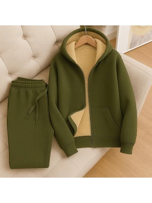 Eşofman Takımı - 2lü - Alt-Üst - Nakiş - Kapüşonlu - 3 Iplık Şardonlu -Üst Iç Welsoft Kollar Hariç