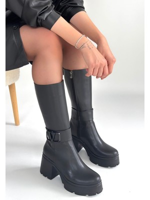 Roof Atelier Kadın Siyah Fermuarlı Yüksek Kalın Topuklu Çizme - Moki