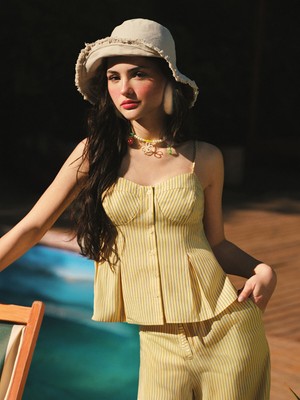 Lc Waikiki Yeni Sezon Kalp Yaka Çizgili Pileli Poplin Bluz