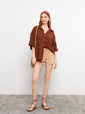 Lc Waikiki Yeni Sezon Mom Fit Düz Cep Detaylı Kadın Jean Şort