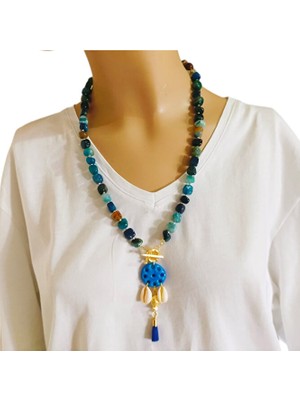 Sinem Şanlı Marin Akik Taşı ve Süryani Taşı Detaylı Deniz Kabuklu Kolye – Altın Kaplama, El Yapımı