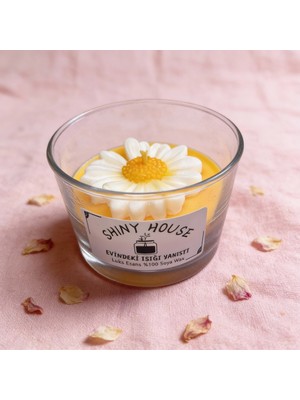Shiny House El Yapımı Doğal Soya Lotus Kokulu Papatya Figürlü Mum