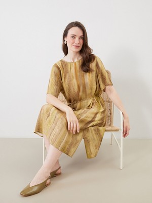 Lc Waikiki Yeni Sezon Bisiklet Yaka Batik A Kesim Elbise