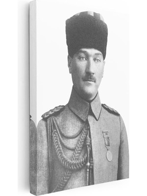 Tablofest Dikey Kanvas Tablo Atatürk Kalpaklı Kordonlu Üniforma Atatürk Tablosu Ev Ofis Duvar Dekoru