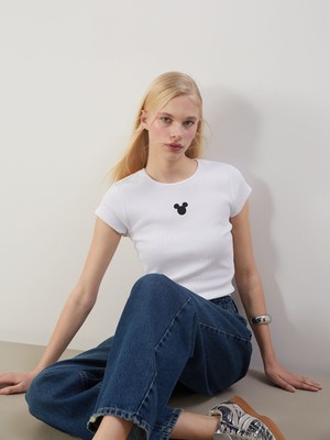 Lc Waikiki Yeni Sezon Bisiklet Yaka Mickey Mouse Nakışlı Kadın Tişört