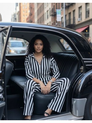 Buğrahayalin Kadın Çizgi Detay Kadife Kumaş Hırka Pantolon Ikili Takım