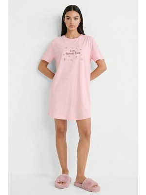 DeFacto Regular Fit Baskılı Gecelik G1682AX26SP