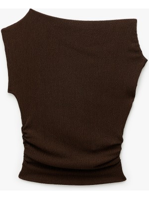 Koton Slim Fit Asimetrik Yaka Drapeli Kolsuz Tişört