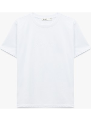 Koton Pamuklu Kısa Kollu Bisiklet Yaka Kabartma Baskı Detaylı Tişört