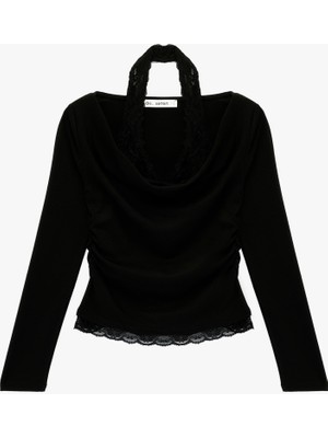 Koton Halter Yaka Dantel Detaylı Slim Fit Uzun Kollu Tişört