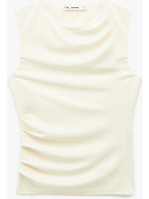 Koton Slim Fit Drape Detaylı Kolsuz Bisiklet Yaka Bluz