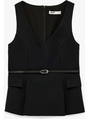 Koton Cep Detaylı Kemerli Kolsuz V Yaka Bluz