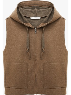 Koton Viskon Karışımlı Kapüşonlu Kolsuz Cep Detaylı Fermuarlı Hırka