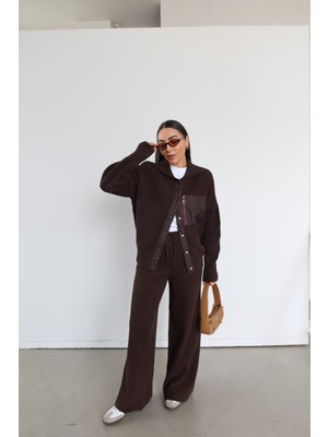 Özge Özgenç Paraşüt Kumaş Garnili Triko Takım