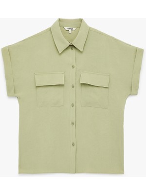 Koton Kupro Viskon Kumaş Cep Detaylı Kısa Kollu Gömlek