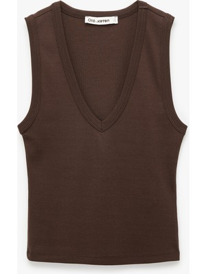 Koton Kolsuz Pamuklu Slim Fit V Yaka Bluz