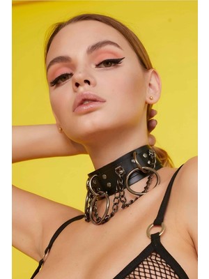 MOTTO10 Butik Halka ve Zincir Detaylı Geniş Şerit Deri Choker - APFT661