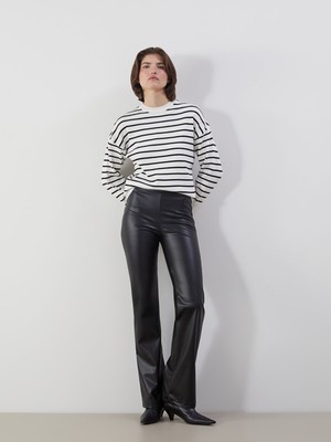 Lc Waikiki Yeni Sezon Beli Lastikli Deri Görünümlü Kadın Tayt Pantolon