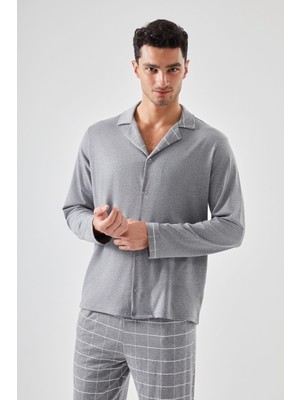 Koza İç Giyim Erkek Pamuklu Gri Ekose Desenli Uzun Kollu Cep Detaylı Gömlek Yaka Pijama Takımı