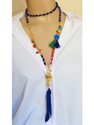 Sinem Şanlı Barış Uzun Kolye – Süryani Taşı, Kristal Boncuk, Altın Kaplama Aksesuar ve Horoz Tüyü