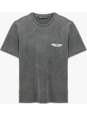 Koton Regular Fit Kısa Kollu Pamuklu Yıkamalı Bisiklet Yaka Arkası Baskılı Tişört