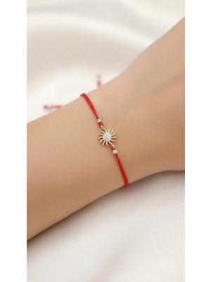 Arlen Fox Güneş Figürlü Kırmızı Ipli Marteniçka Bileklik - Ayarlanabilir El Yapımı Dilek Bilekliği