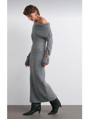 Dilvin Bardot Yaka Yumuşak Dokulu Triko Elbise