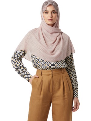 Ottoland Kadın Şal Ibadete ve Ziyaretlere Uygun Nakışlı Dantelli Şık Çok Yönlü Hafif Tasarım