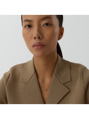 Aja Vertia Düğüm Figürlü Altın Kolye