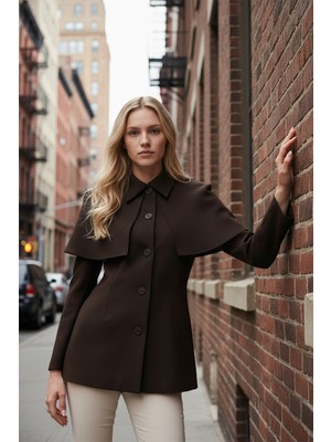 Lela Regular Fit Pelerin Detaylı Düğmeli Ceket Bayan Ceket 6927687