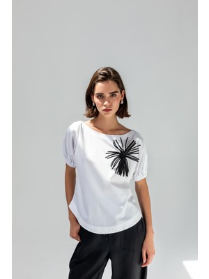 Kameya Balon Kol Püsküllü Bluz 25S10747