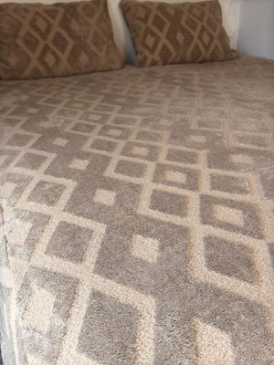 Karnaval Model Welsoft Yumuşak Kış Aylarının Vazgeçilmez Yatak Koruyucu Örtüsü - Vizon - 140X200