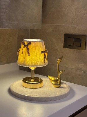 Maison Avf Leopar Fiyonk Detaylı Kadife Kablosuz Pilli Masa Lambası - Alt Parlak Gold