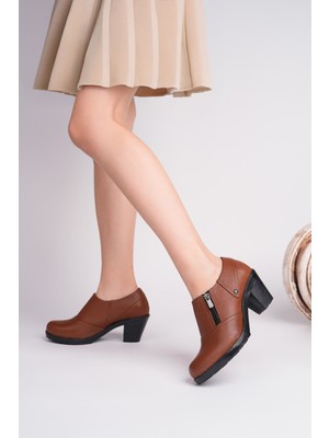 Tarçın Ayakkabı Hakiki Deri Taba Kadın Deri Klasik Topuklu Ayakkabı TRC137-1104