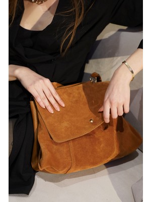 Marjin Kadın Hakiki Deri Fermuarlı Çıkabilen İç Cepli El ve Omuz Çantası Ornis Taba Süet