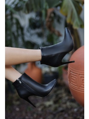 Zerenyus Blan Premium Siyah Ince Topuklu Bot